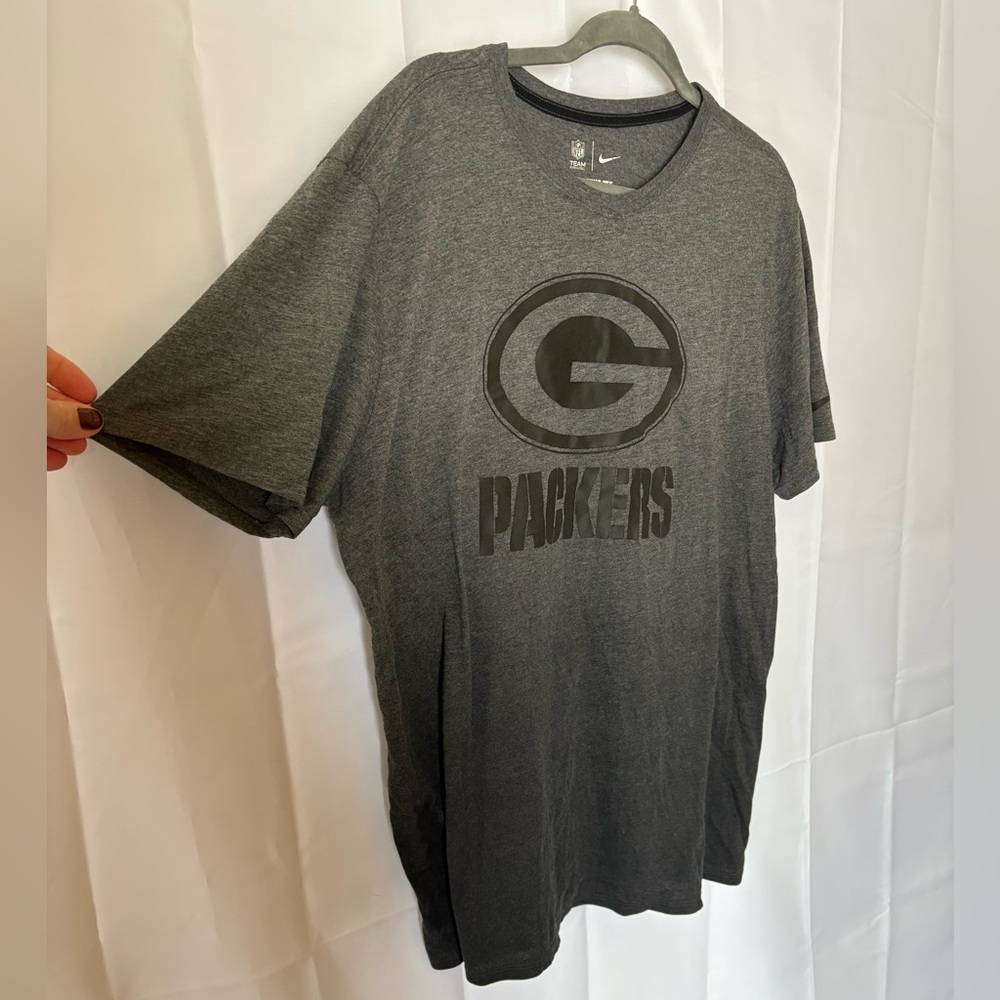 Nike Men’s Green Bay Packer Football Tee Shirt - Size XL